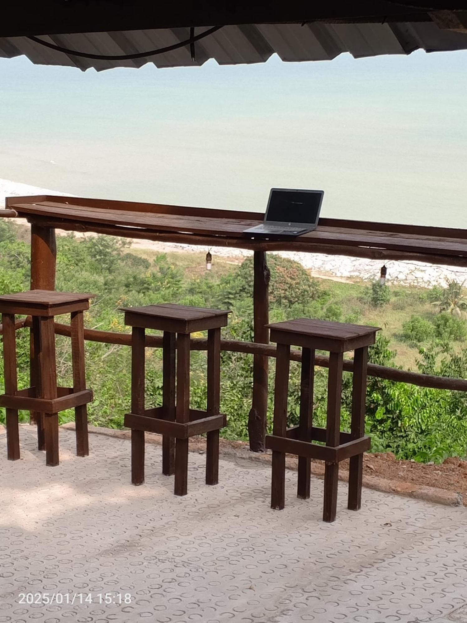 Abuesi Beach Resort Sekondi-Takoradi Eksteriør billede