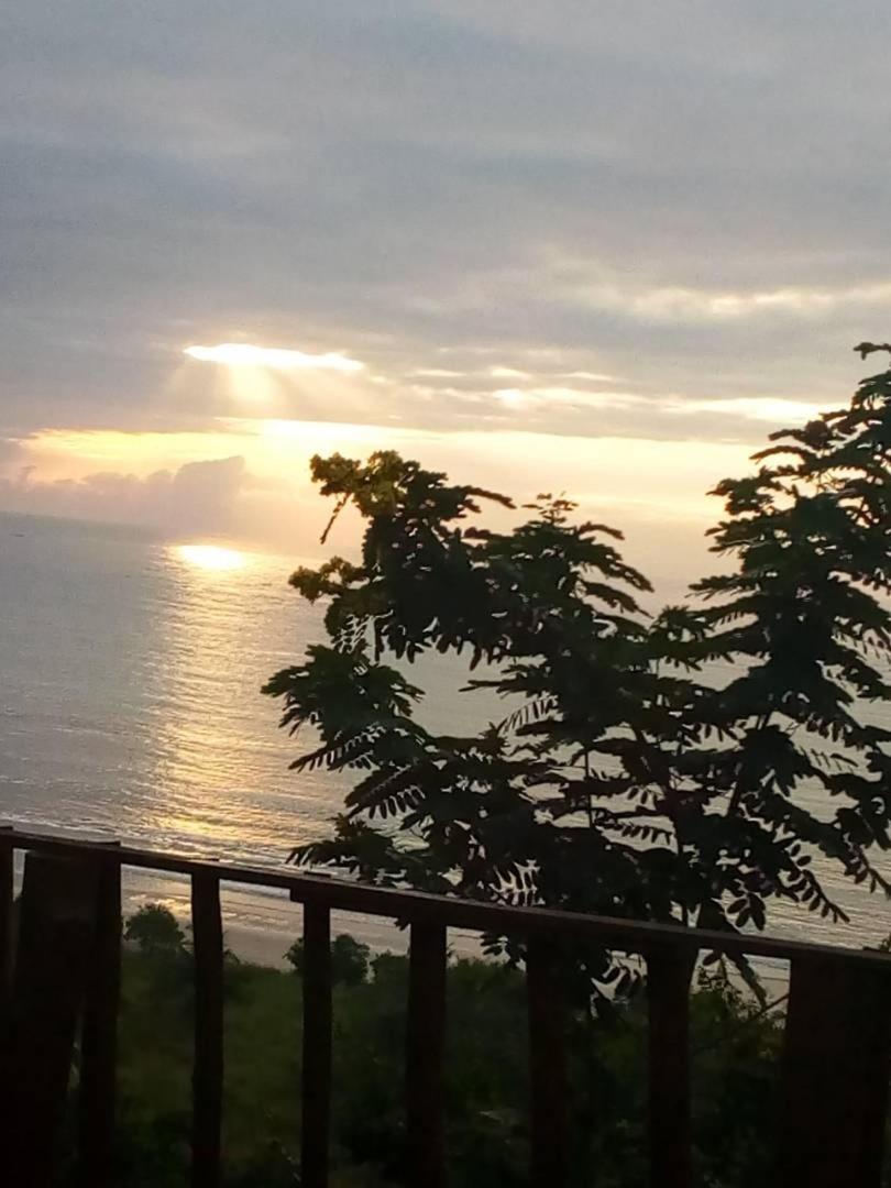 Abuesi Beach Resort Sekondi-Takoradi Eksteriør billede